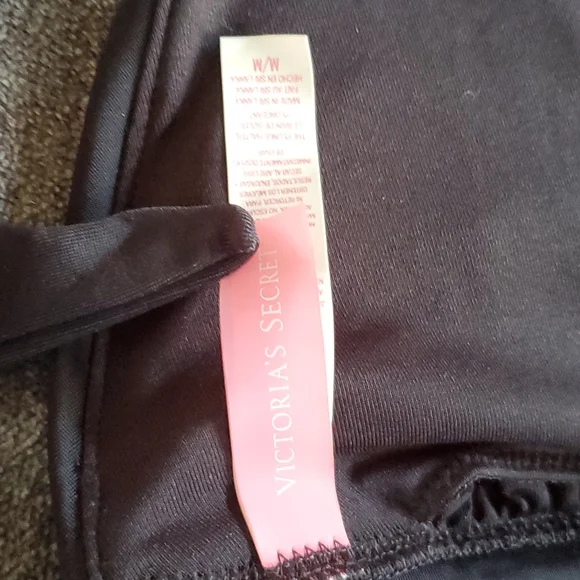 Victoria's secret black bikini top triangle medium - Picture 3 of 3